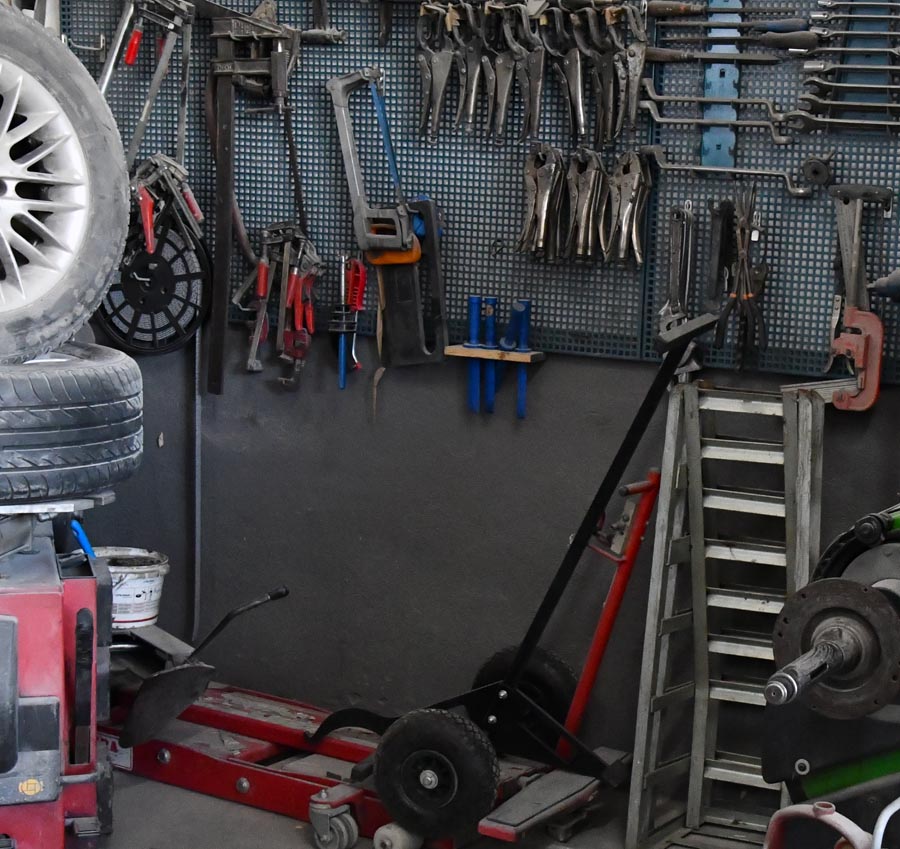 Planxa i reparació de carrosseria a Castelló d’Empúries